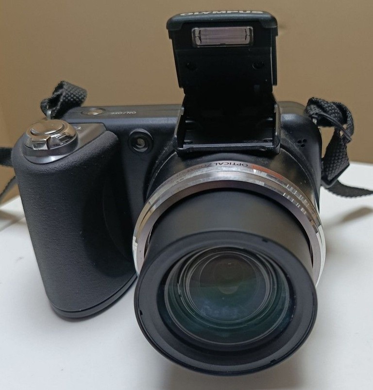 Оголошення Olympus sp-600uz Б/У