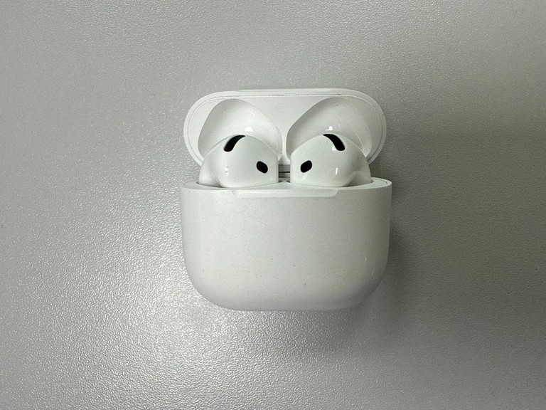 Оголошення Apple airpods 4 Б/У