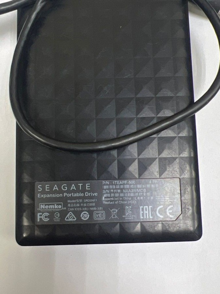 Оголошення Seagate expansion portable 4 tb Б/У