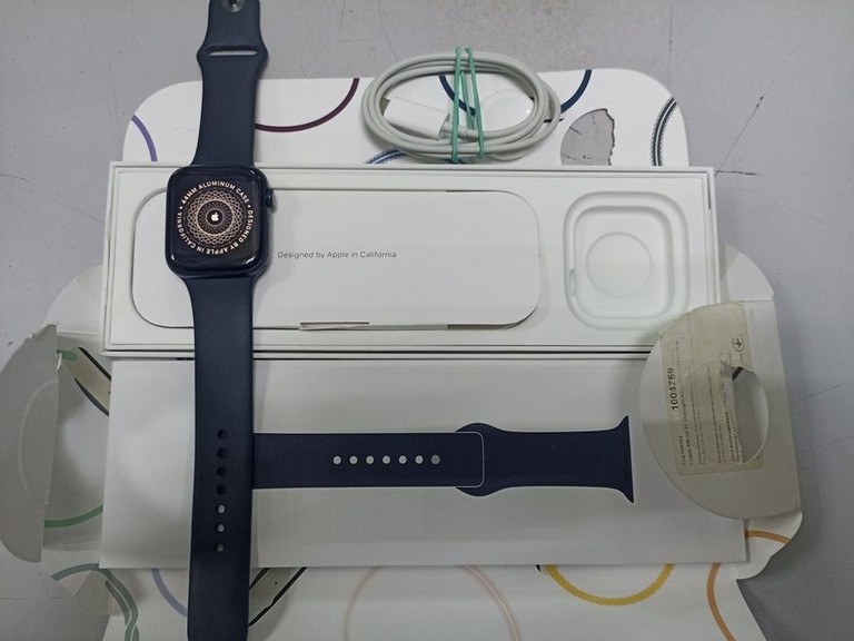 Распродажа Apple watch se 2 gps 44mm aluminium case, продавец Техноскарб