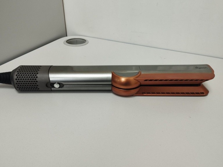 Купить Dyson airstrait ht01 nickel/copper Б/У