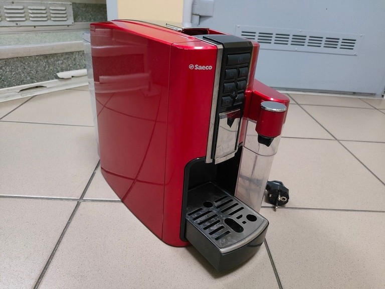 Купити Saeco Tchibo Cafissimo Latte HD8603/11 Б/У