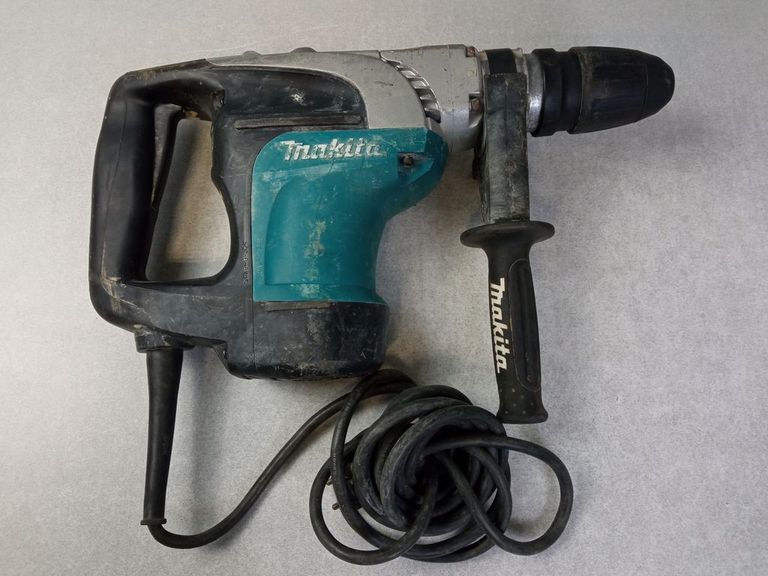 Makita HR4002