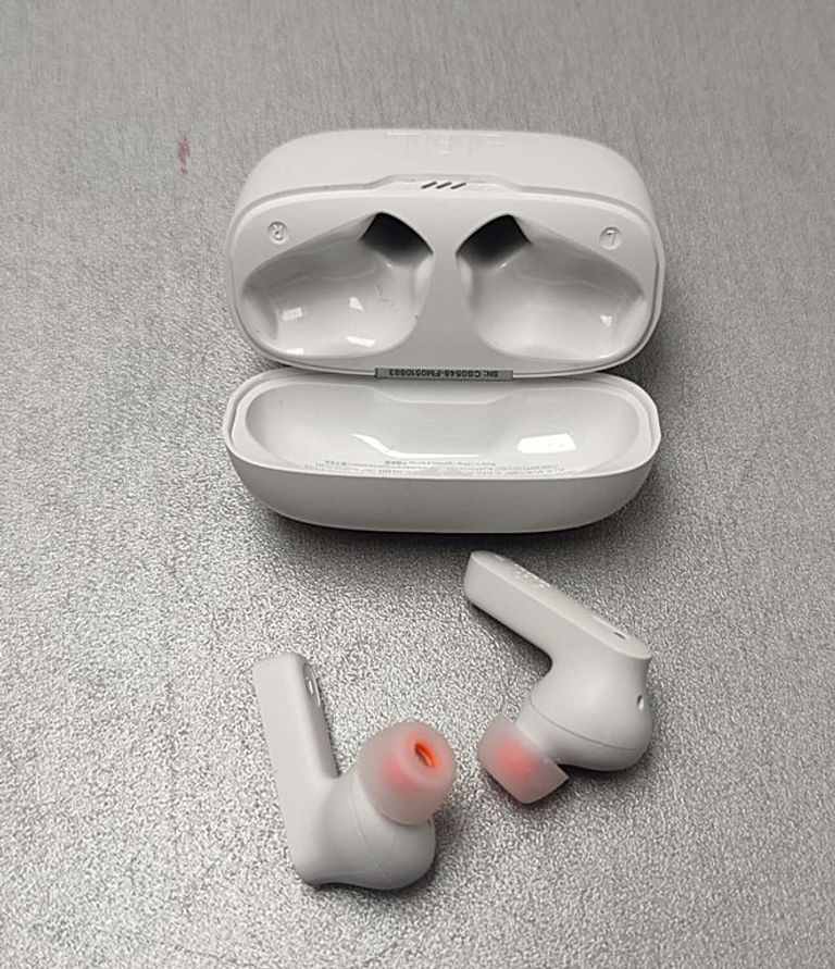 Jbl Tune 230NC White (JBLT230NCTWSWHT) Код:2000003582075. Зображення 4