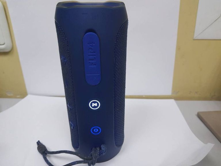Дешиво Jbl flip 4 с ломбарда