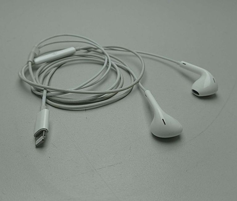Объявление Apple earpods lightning Б/У