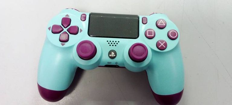 Купити Sony dualshock 4 v2 Б/У