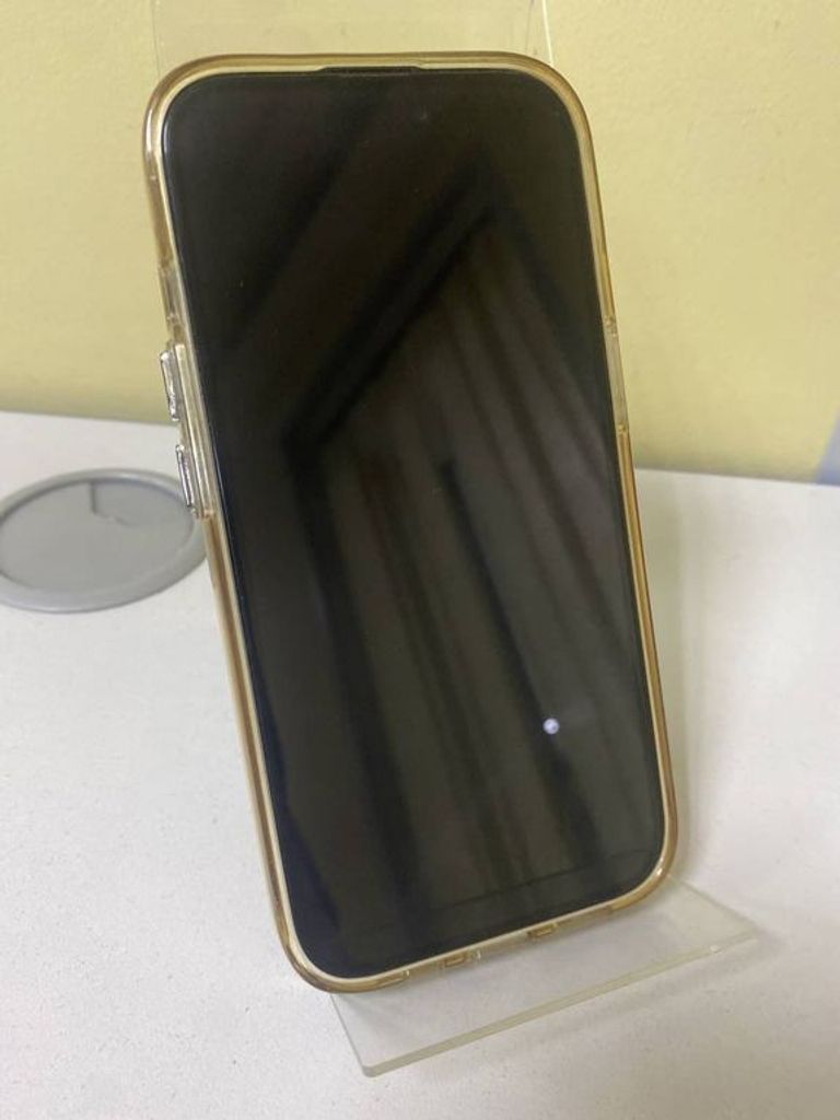 Купить Apple iPhone 15 256GB Green Б/У