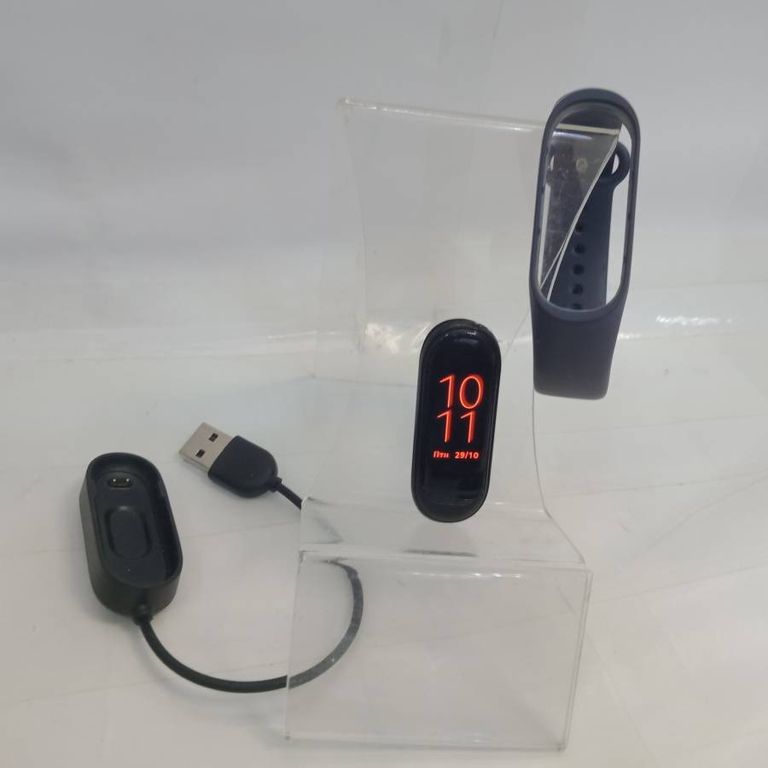 Купити Xiaomi Mi Smart Band 4 Black Б/У