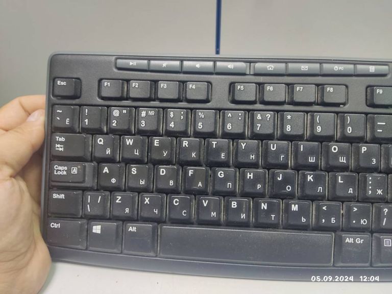 Logitech k270