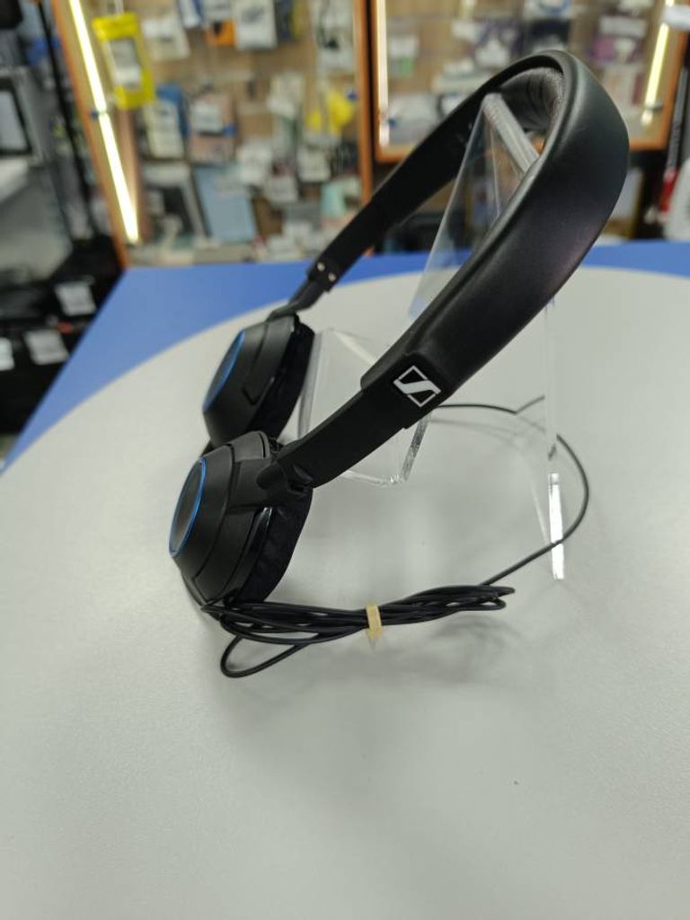 Sennheiser HD 221