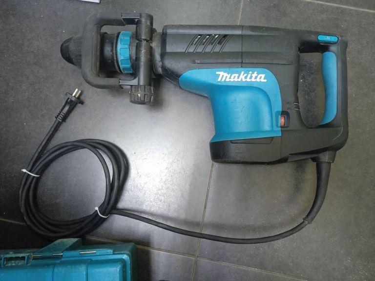 Купити Makita HM1203C Б/У