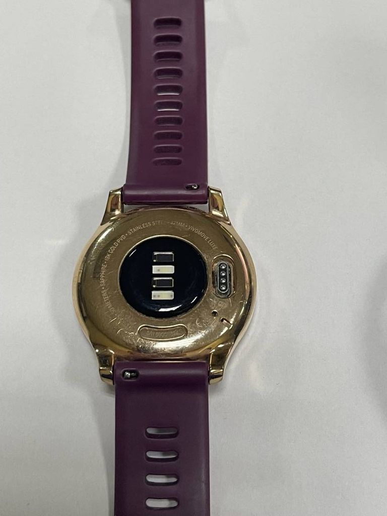 Распродажа Garmin vivomove luxe premium-black milanese, продавец Техноскарб