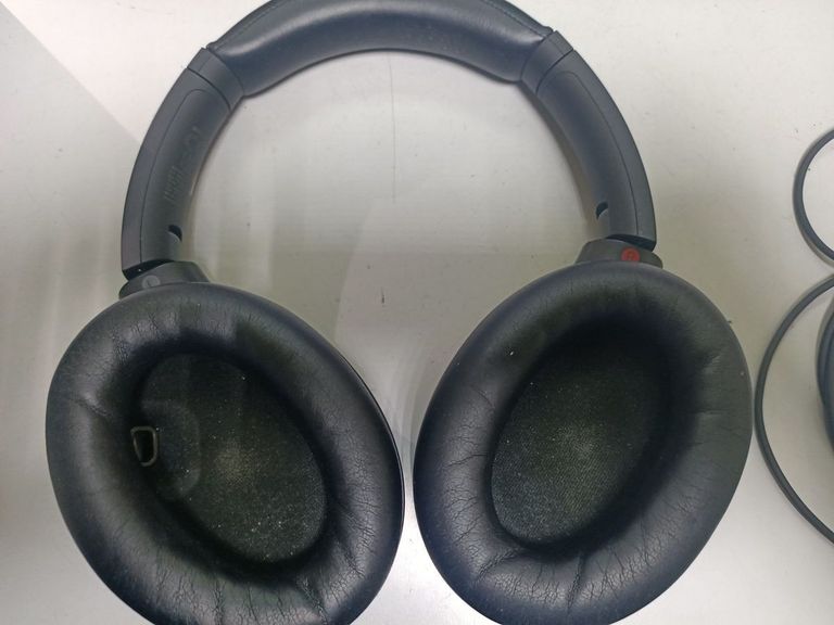 Дешево Sony wh-1000xm4 з ломбарду