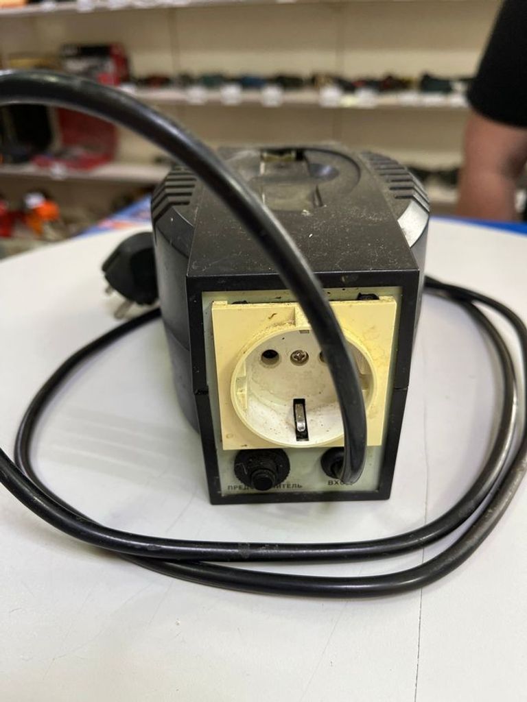 Дешево Luxeon AVR-500D з ломбарду