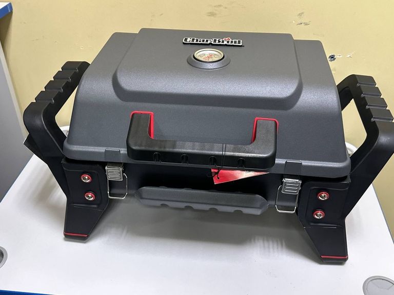 Купить Char-Broil portable grill2go x200 gas grill Б/У