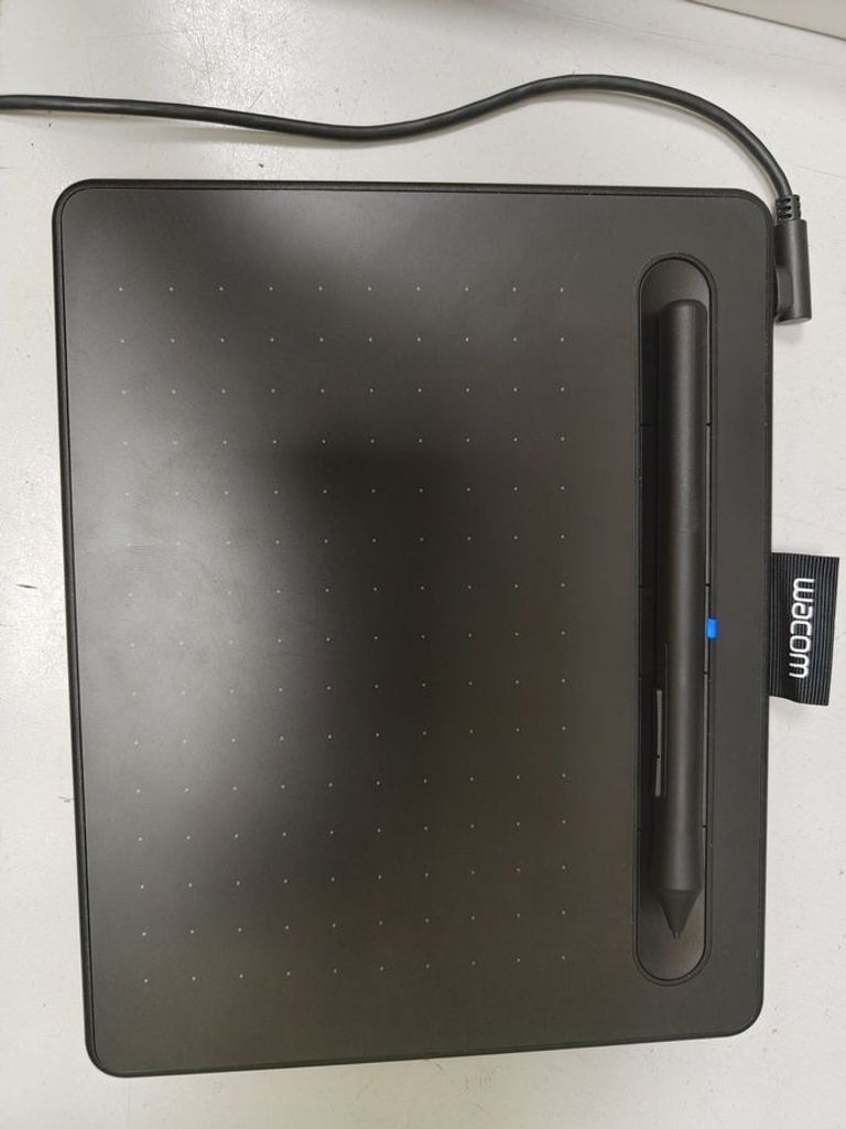 Купить Wacom Intuos S Б/У