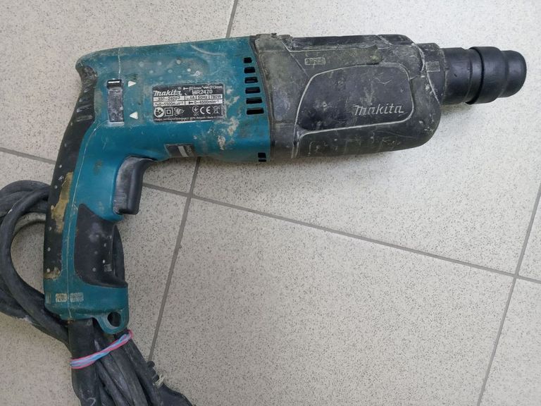 Оголошення Makita HR2470 Б/У