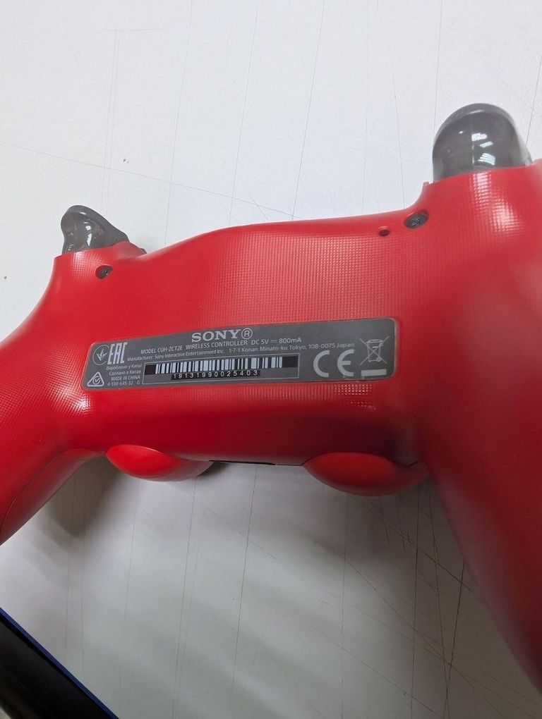 Объявление Sony DualShock 4 V2 Black (9870357) Б/У