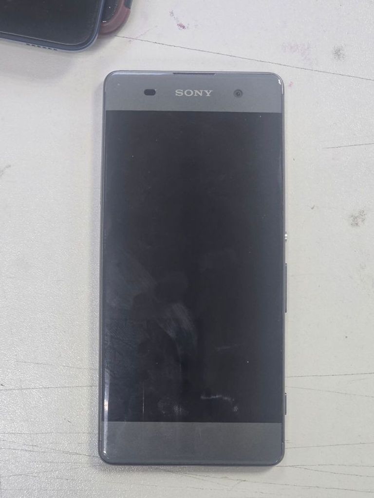 Дешево Sony xperia xa f3112 dual 2/16gb з ломбарду