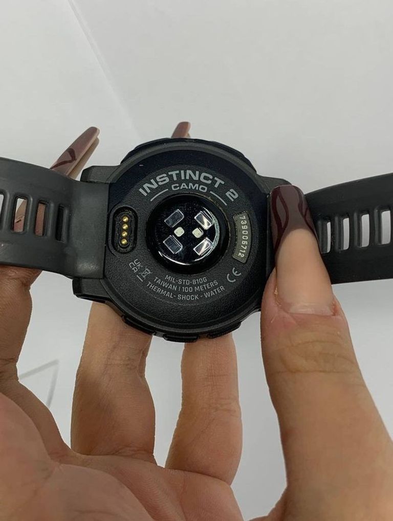 Дешиво Garmin Instinct 2 - Camo Edition Graphite Camo (010-02626-13) с ломбарда