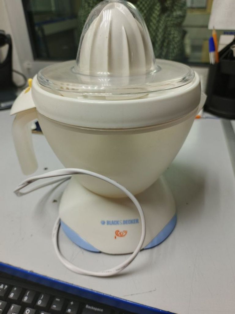 Купити Black & Decker cj700 Б/У