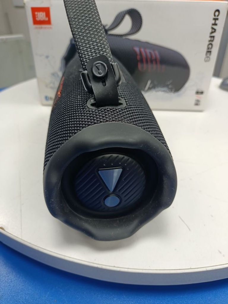 Дешево JBL Charge 6  з ломбарду