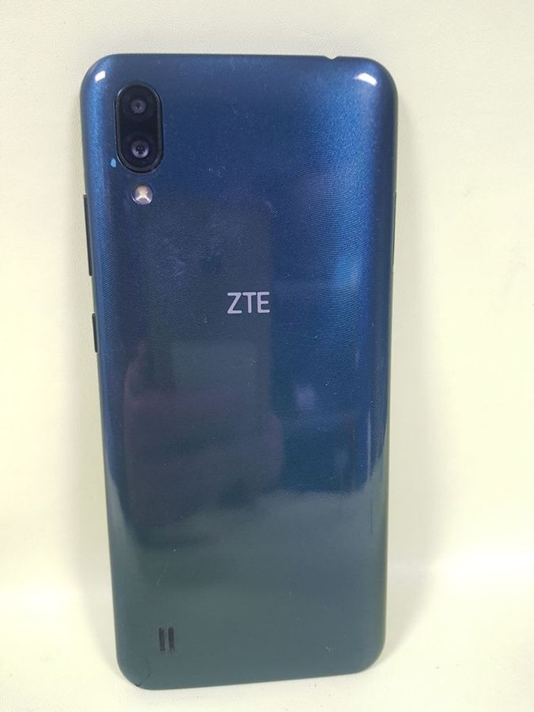 Купити Zte Blade A5 2020 2/32GB Blue Б/У