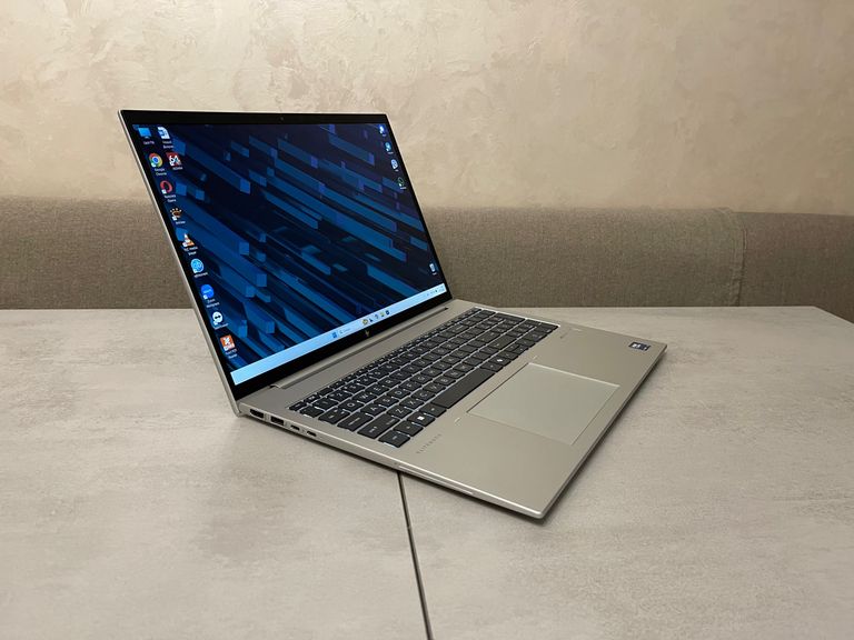 Дешево Ультрабук HP EliteBook 860 G11, 16" FHD IPS, Ultra 5 125U, 16GB, 512GB SSD з ломбарду