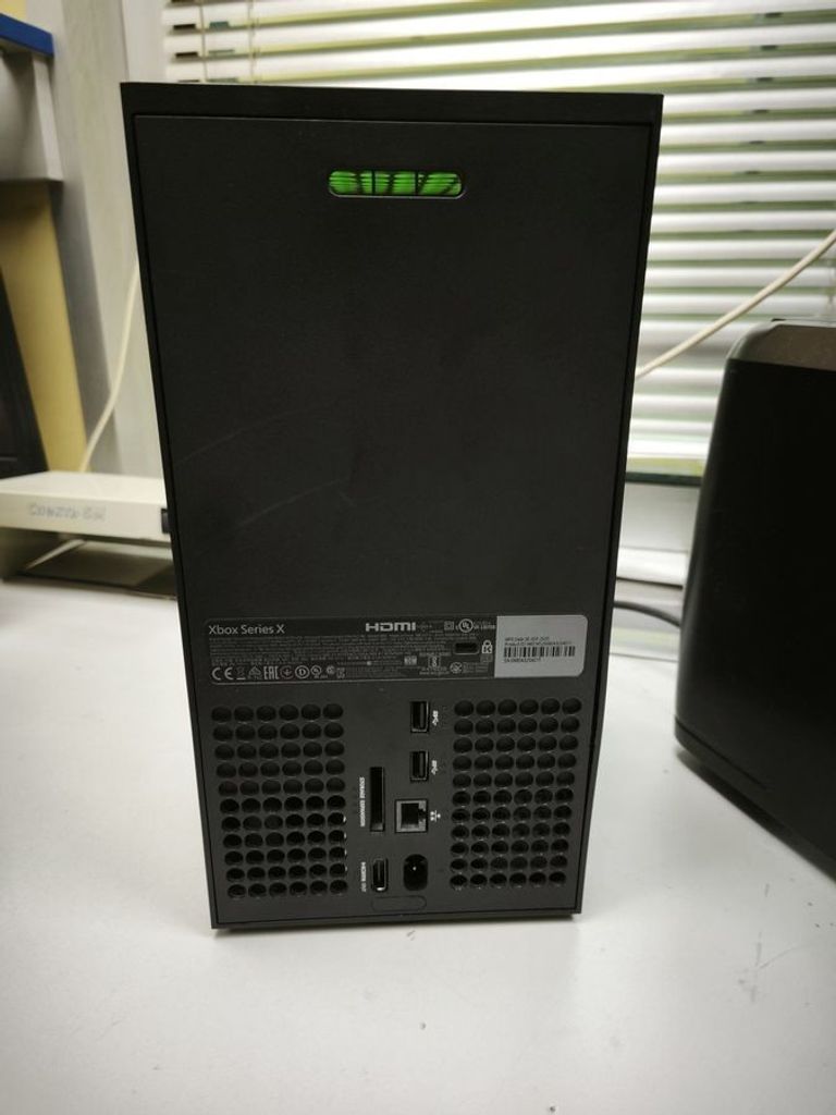 Купить Microsoft xbox series x 1tb Б/У