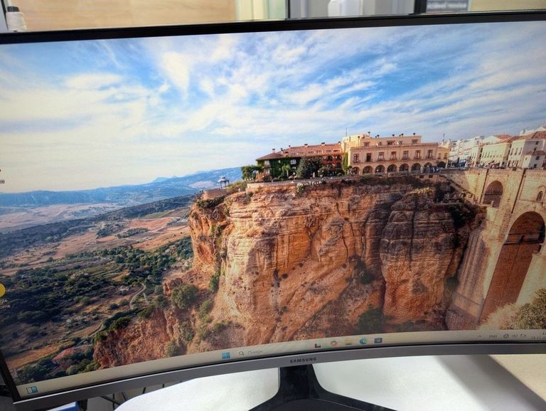 Оголошення Samsung c27rg50fqi Б/У