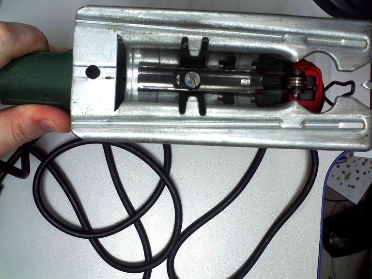 Дешиво Bosch pst 700 e с ломбарда