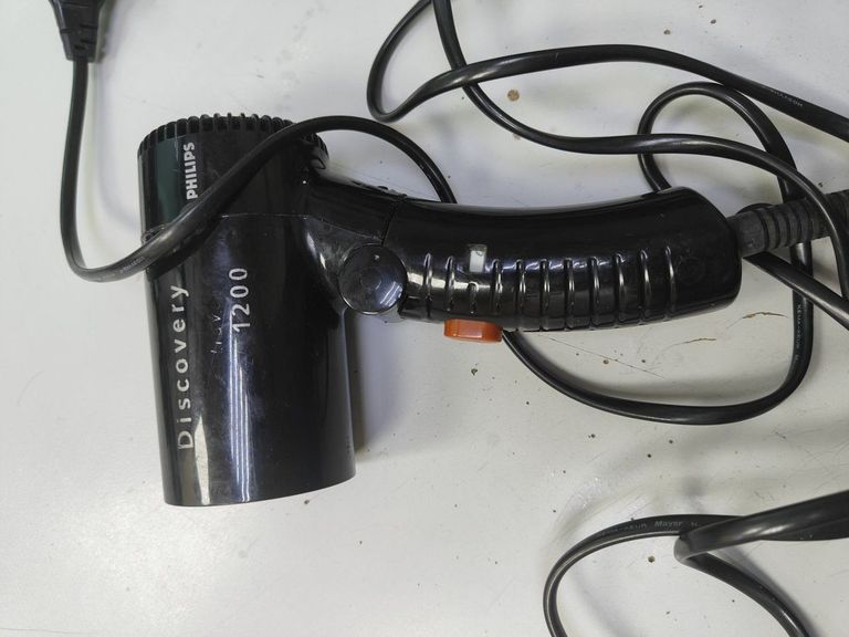 Дешево Philips discovery travel 1200 hp 4383 з ломбарду