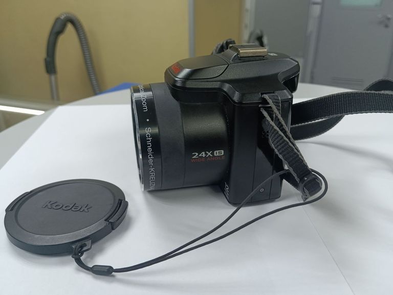 Дешиво Kodak z980 с ломбарда