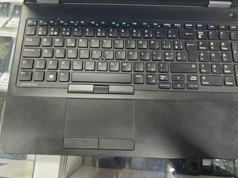 Dell 15/core i5 6200u ddr3/8gb ddr3/hdd *відсутній/ssd 256 gb/*інтегрована Код:01-200817770. Зображення 6