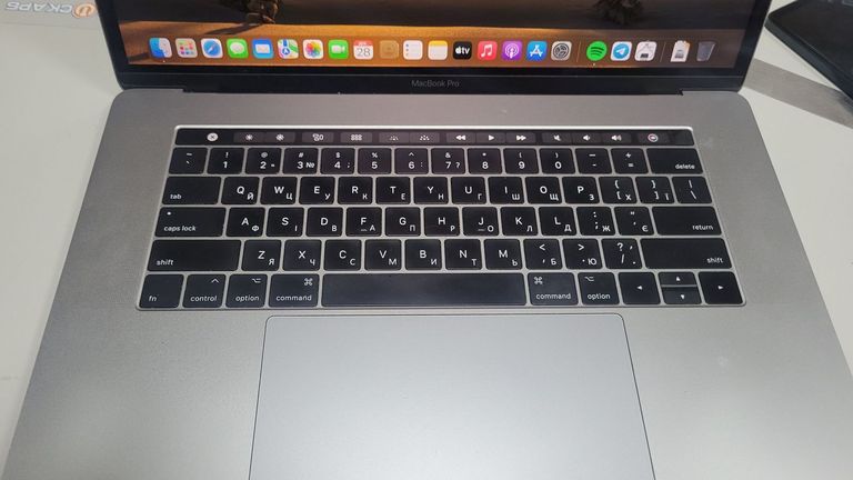 Apple macbook pro a1707 core i7 2,9ghz/ ram 16gb/ ssd 1tb/ intel hd graphics 530 Код:01-200815701. Зображення 7