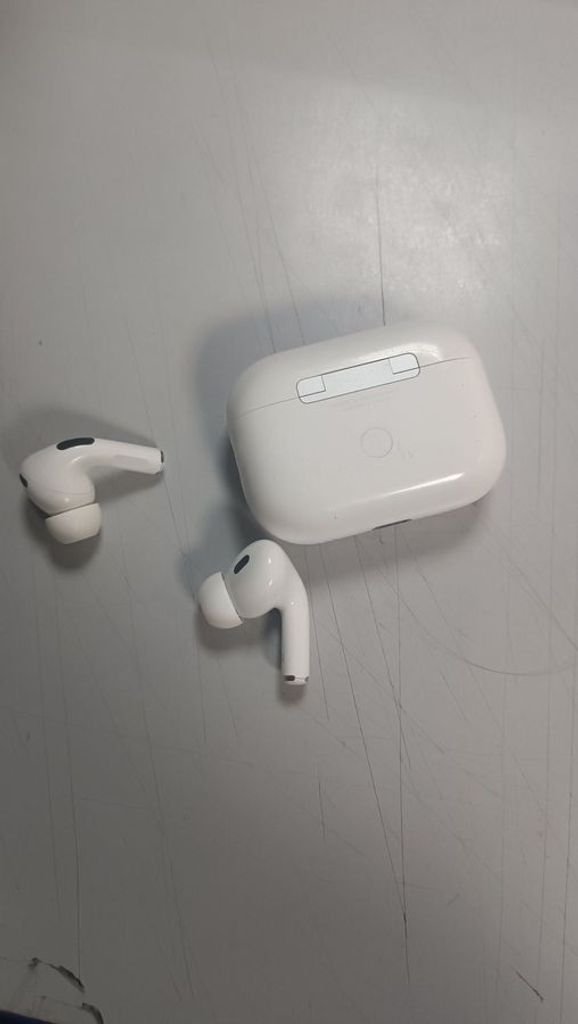 Купити Apple airpods pro 2nd generation with magsafe charging case usb-c Б/У
