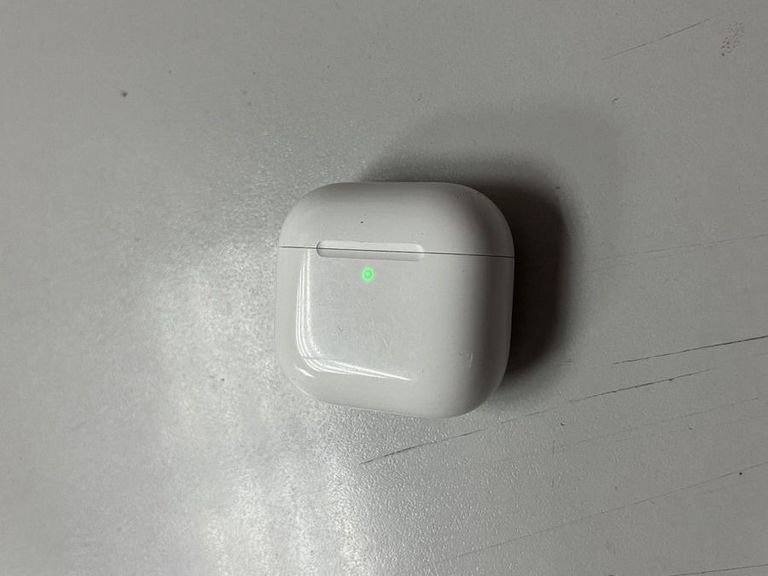 Оголошення Apple airpods 4 with active noise cancellation Б/У