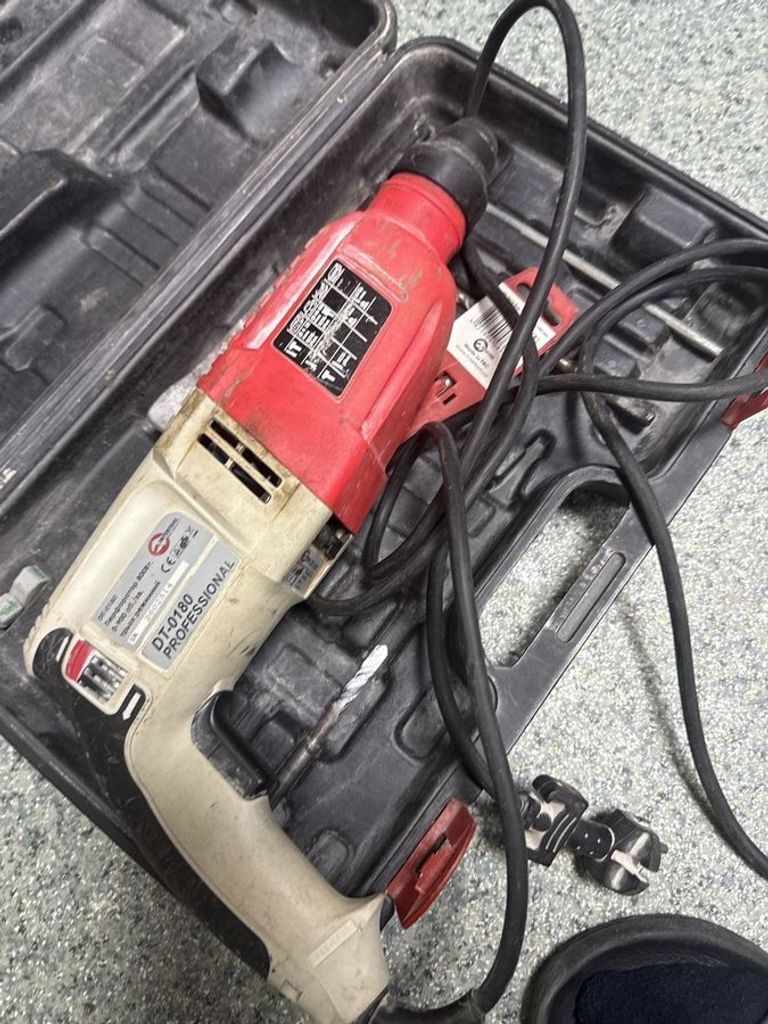 Дешево Intertool DT-0180 з ломбарду