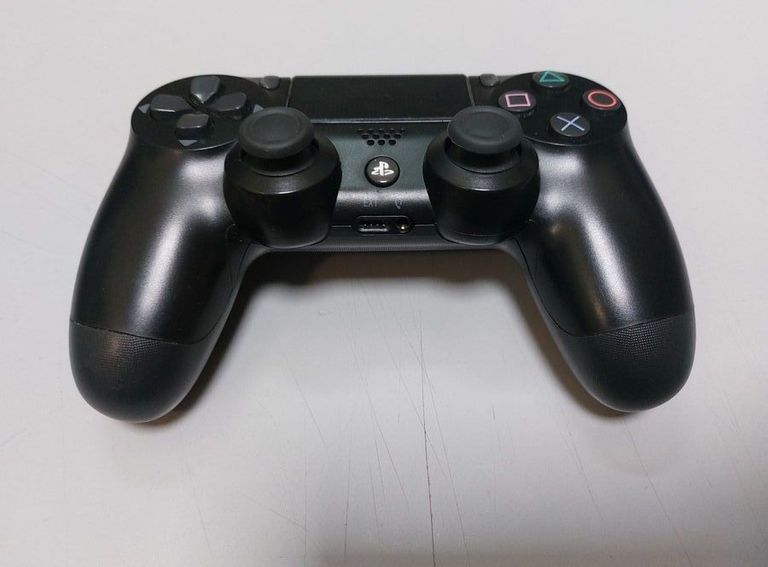Купити Sony dualshock 4 v2 Б/У
