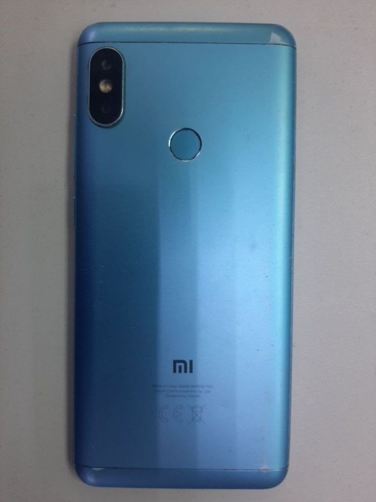 Дешиво Xiaomi Redmi Note 5 3/32GB Black с ломбарда
