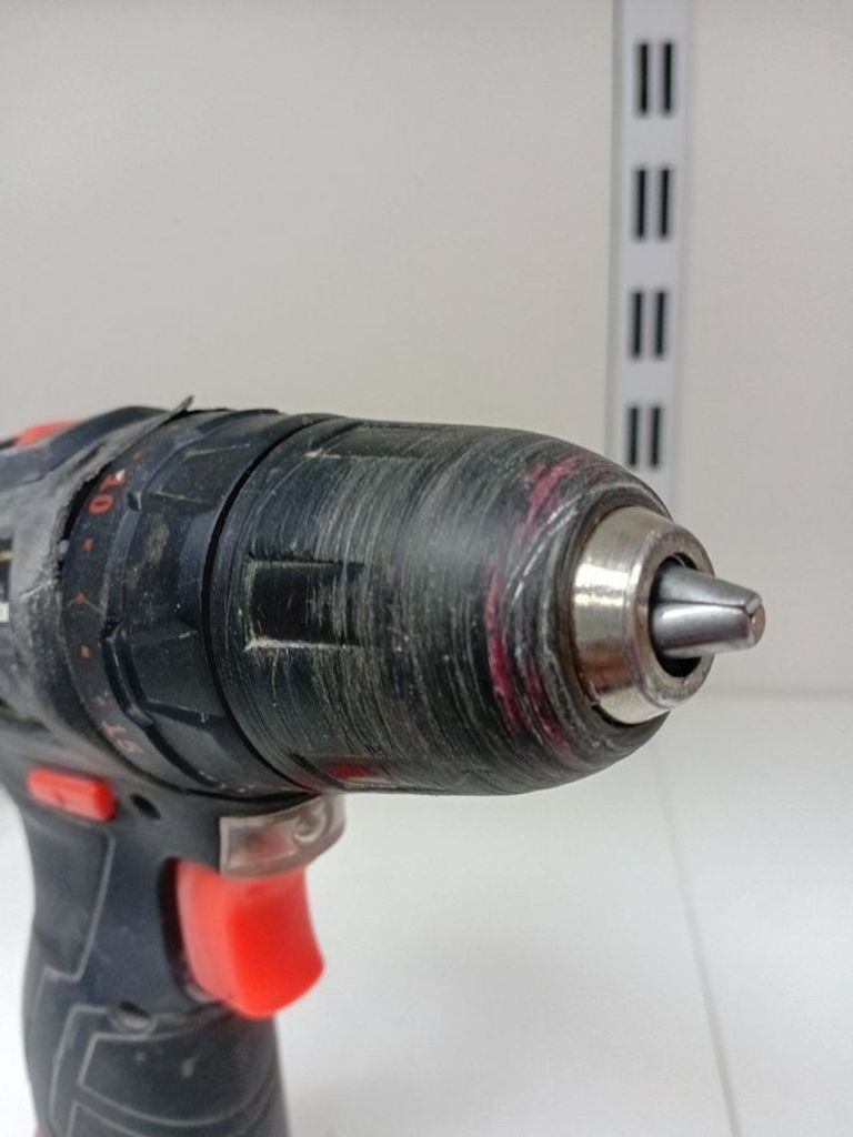 Дешево Dnipro-M cd-12cx compact з ломбарду