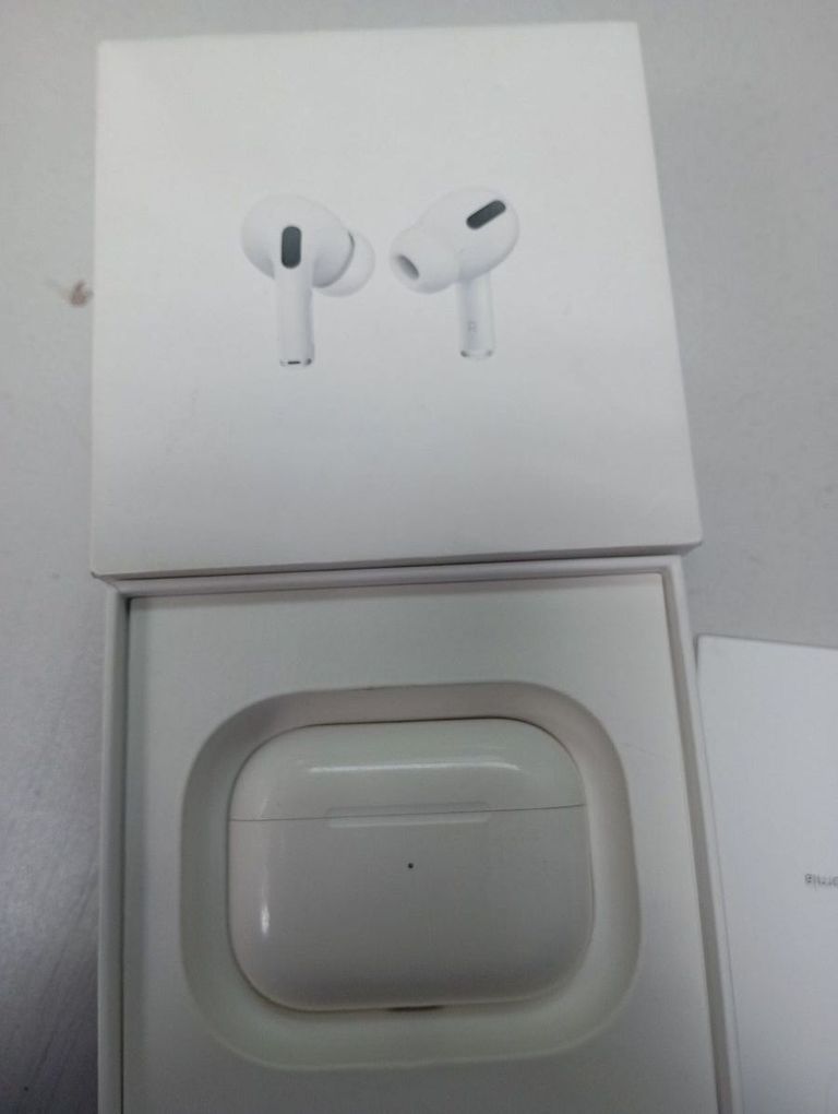 Дешиво Apple AirPods Pro (MWP22) с ломбарда