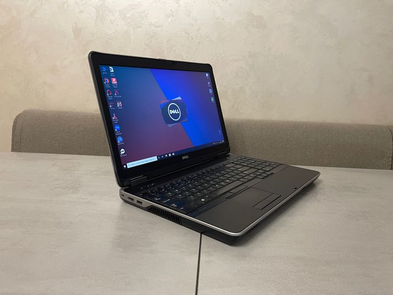 Дешево Dell Latitude E6540, 15,6" з ломбарду