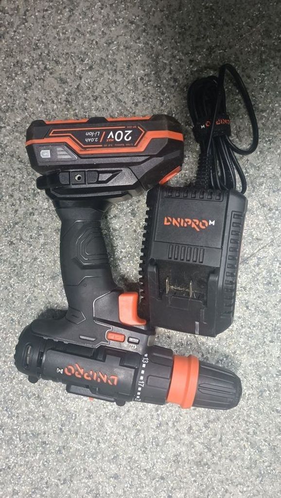 Купити Dnipro-M cd-218q 1акб 2ah зп Б/У