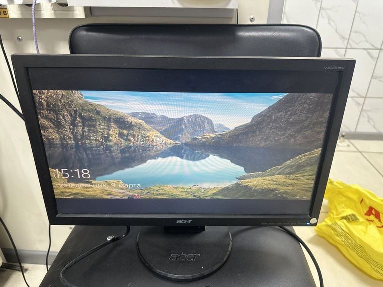 Купити Acer v193hqv Б/У
