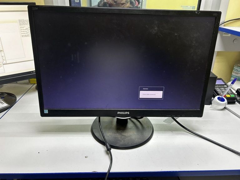 Оголошення Philips 223v5l Б/У