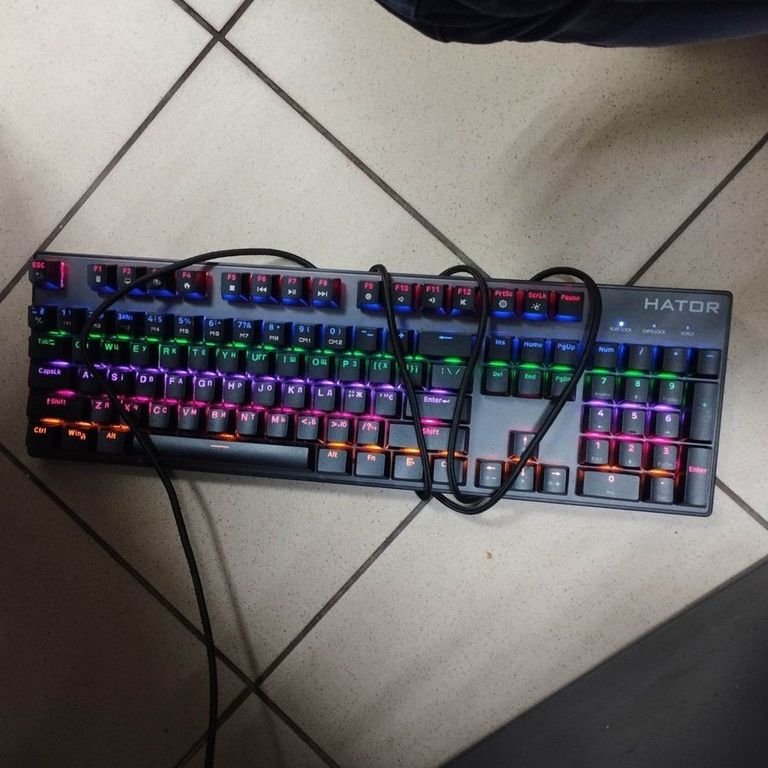 Купить Hator starfall rainbow origin Б/У