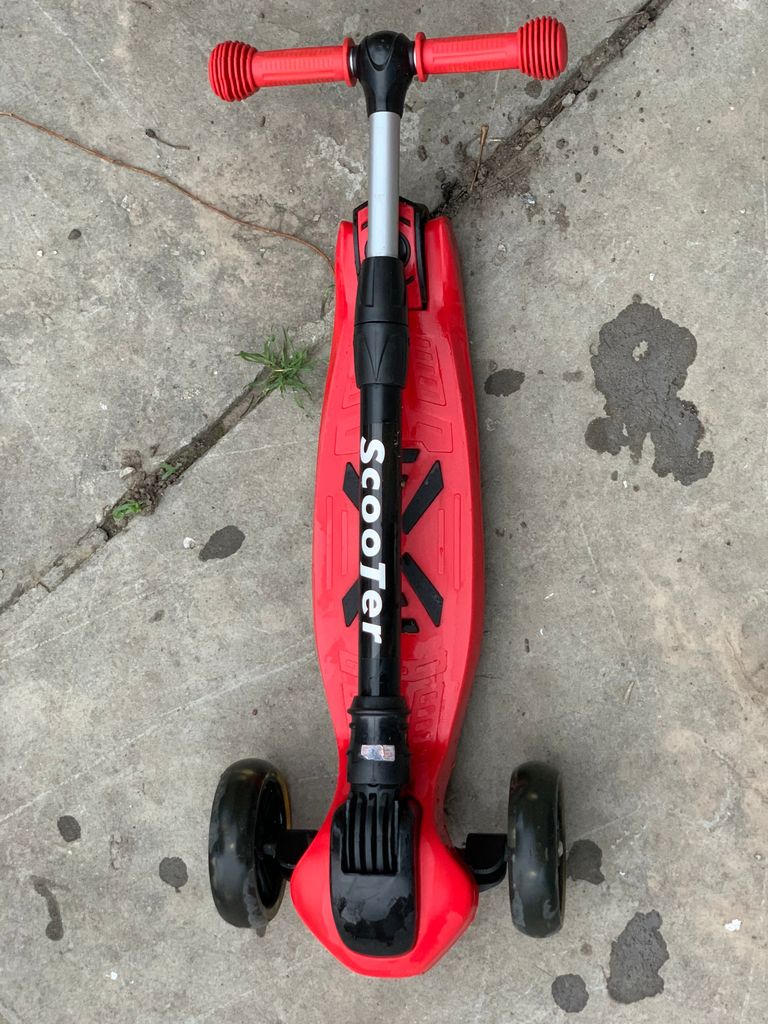 Дешиво Самокат детский для мальчика и девочки - Best Scooter с ломбарда