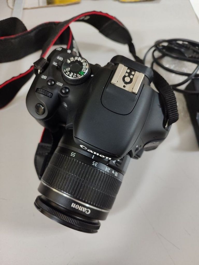 Купити Canon eos 600d + ef-s 18-55mm 3.5-5.6 iii Б/У